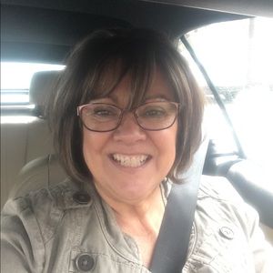 Meet your Posher, Marcia